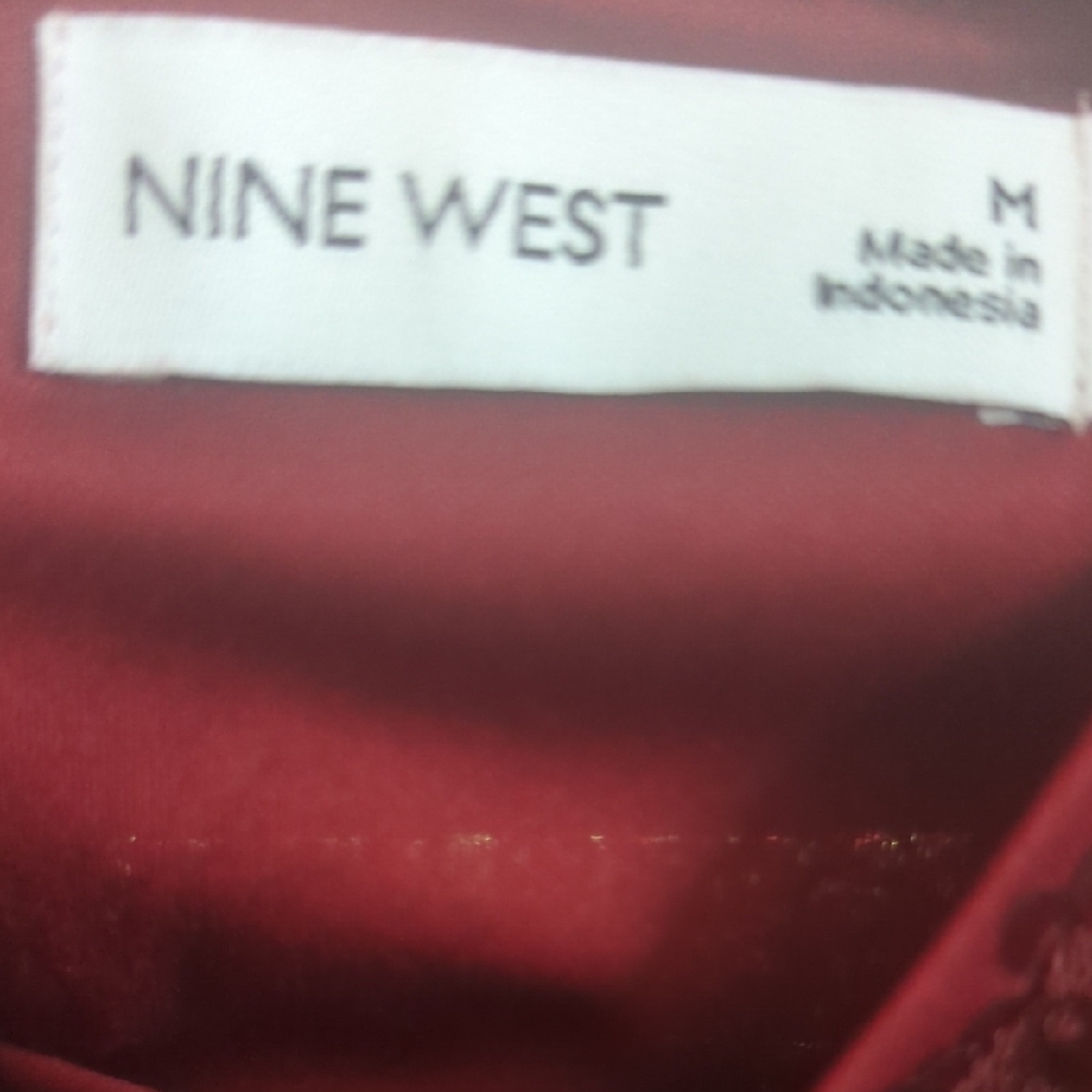Nine West Red Sequin Blouse Short Sleeve Relaxed Fit - Picture 4 of 7